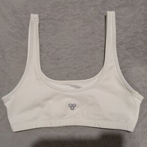 NWOT - Medium - Aritzia - TNA - Bra Top in White